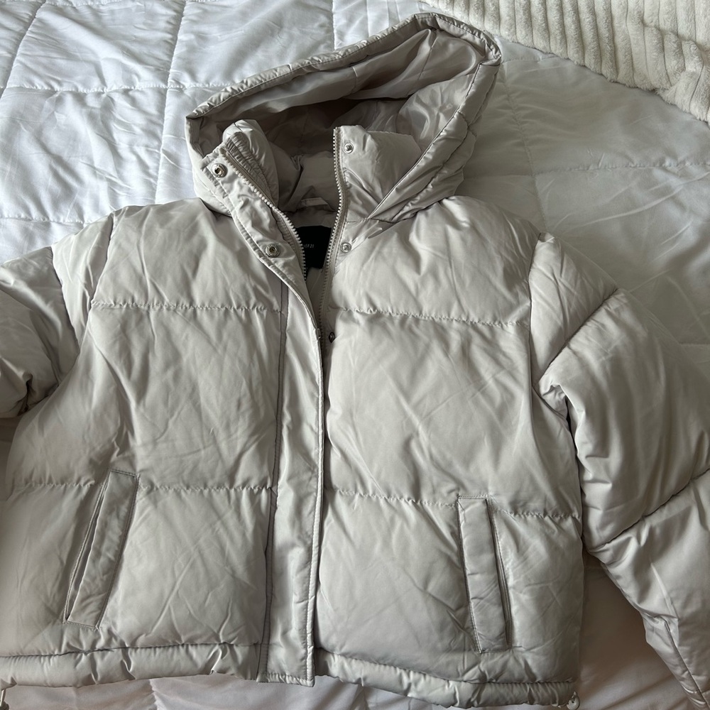 Forever 21 Cropped Puffer Jacket